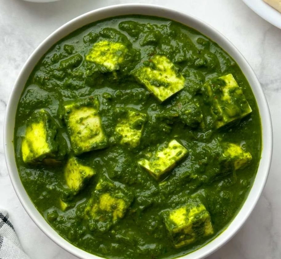 PALAK PANEER QUARTER TRAY IS 3LBS - GOOD FOR 4-5_0