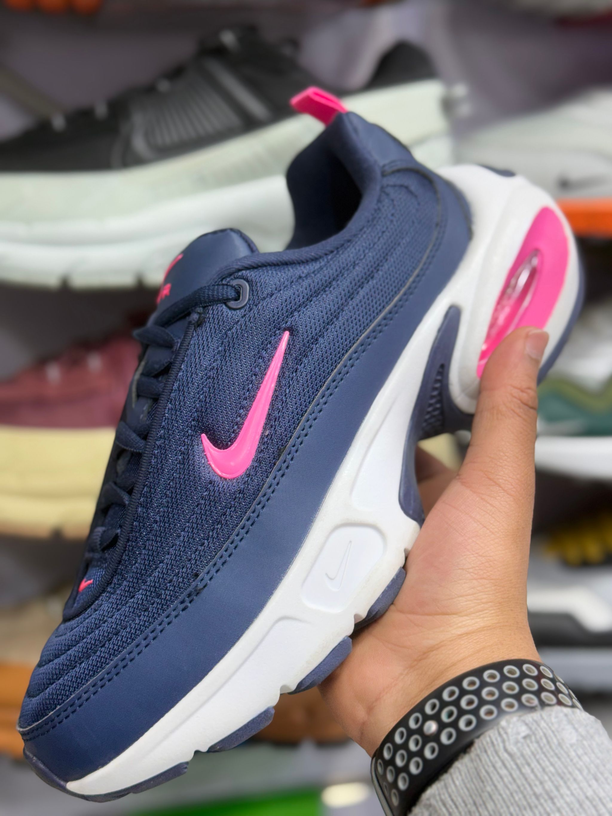 NIKE PORTAL_0