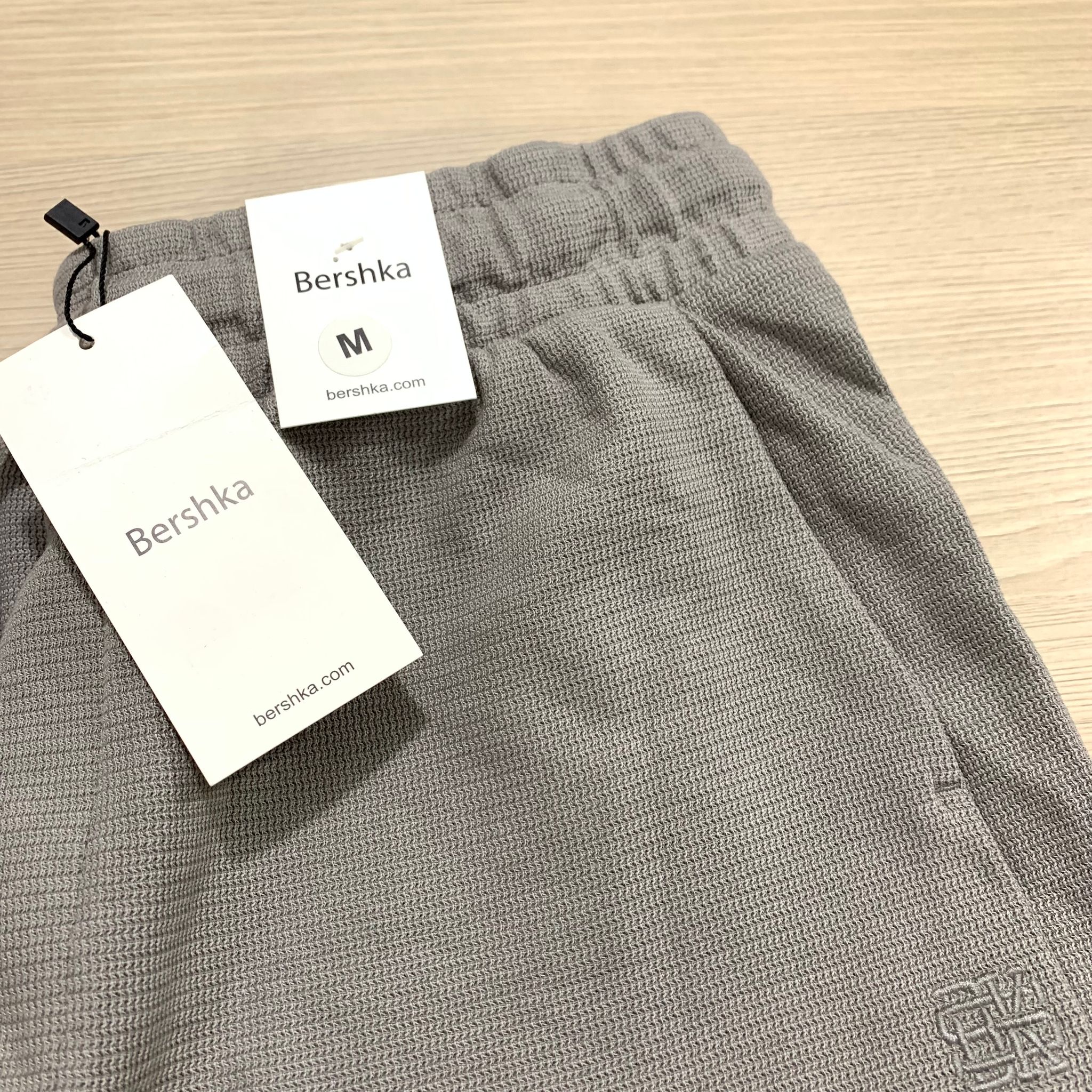 BERSHKA COTTON SHORTS -  BROWN_0