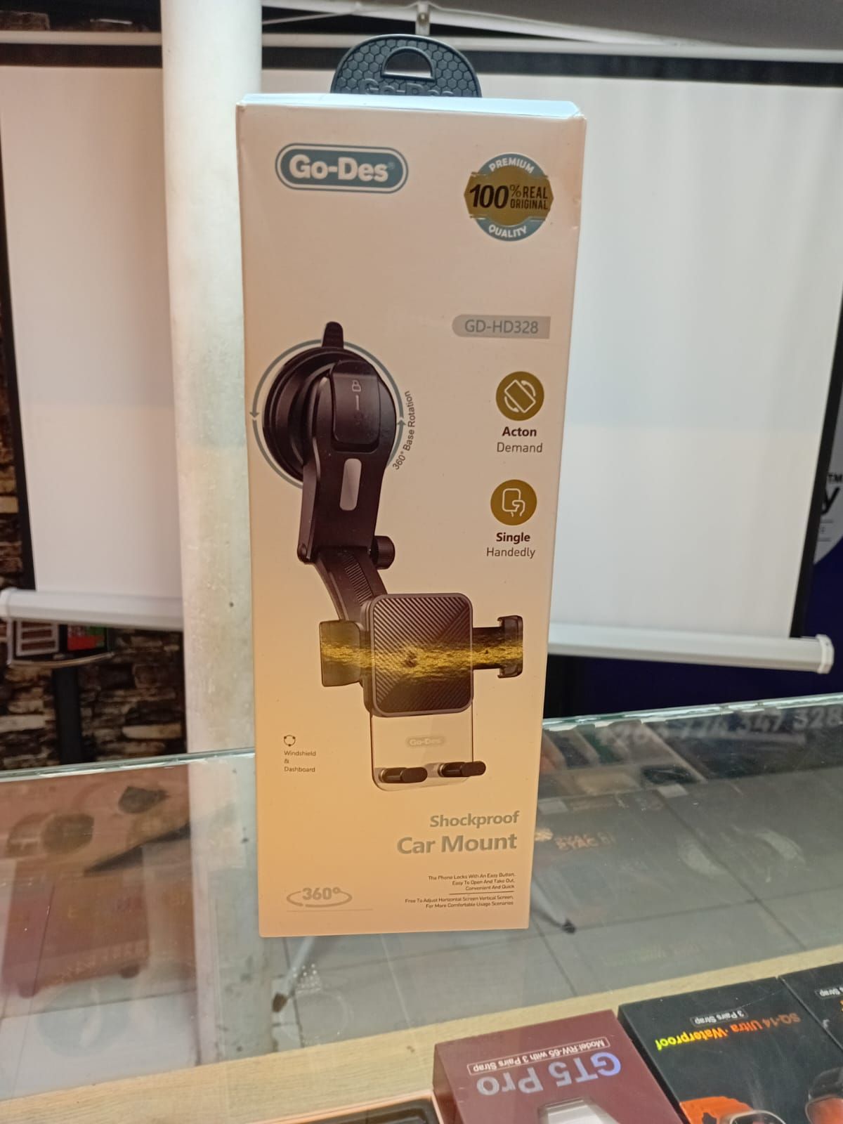 Go-Des GD-HD328 Phone Holder for Dashboard & Windshield_3