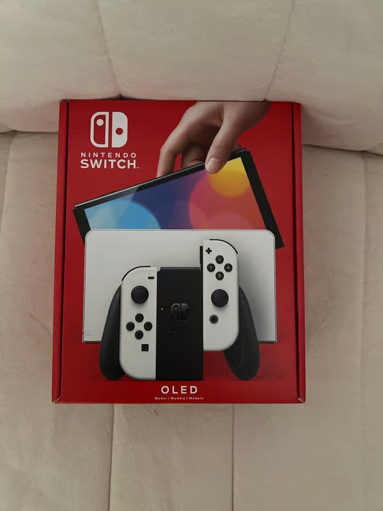 Nintendo Switch OLED Console - White Joy-Con - 64GB_0