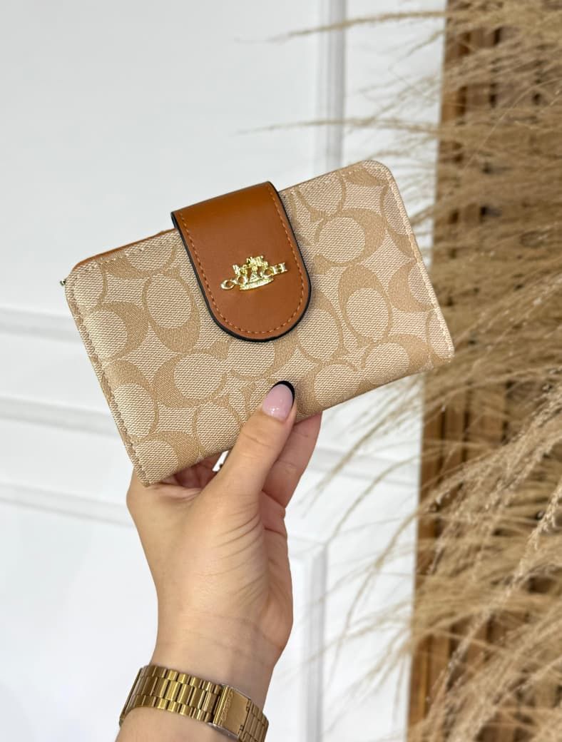 WALLET COACH CREMA CLARO_0