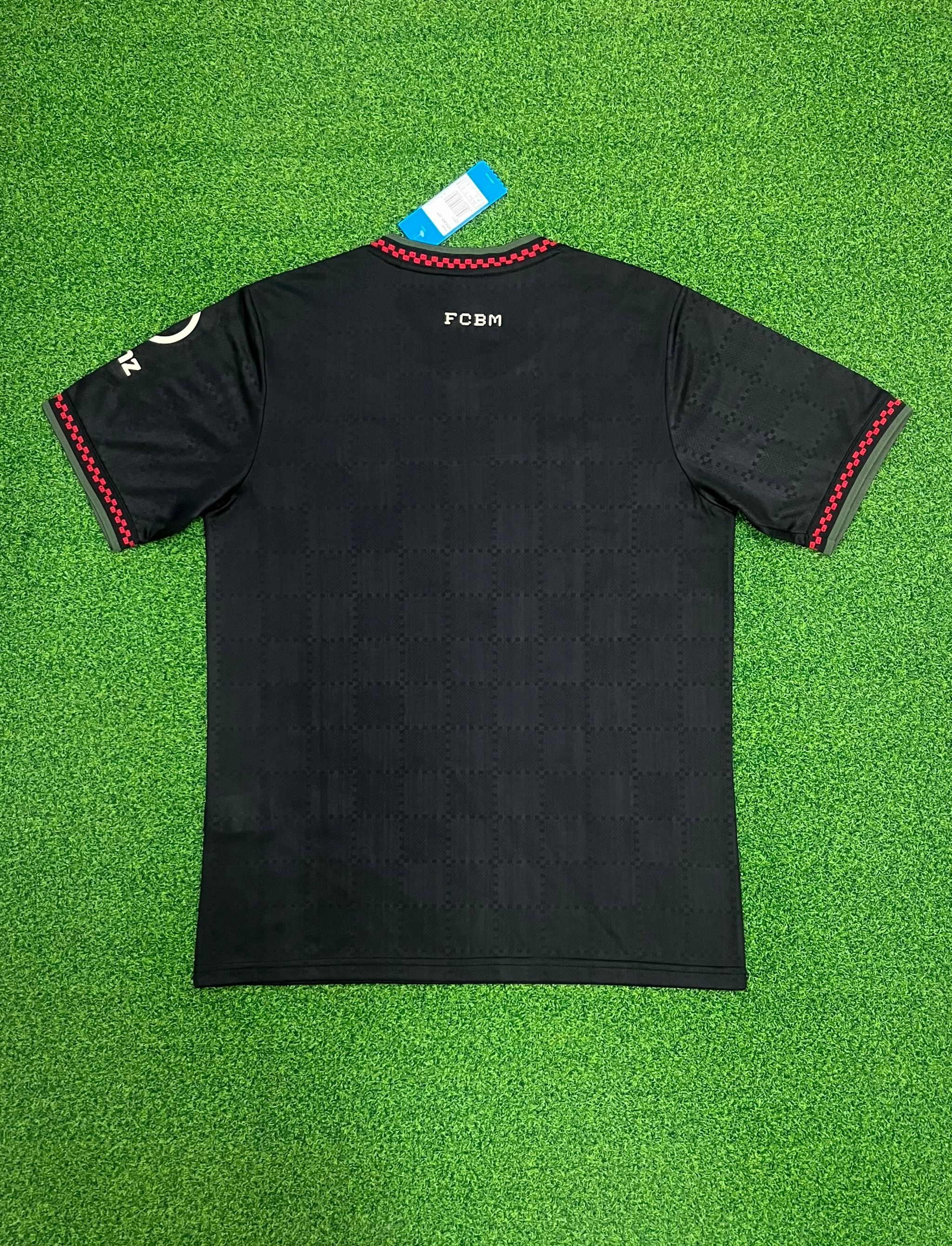 FC Bayern 2025/26 Third shirt (Black / Red / Green)_9