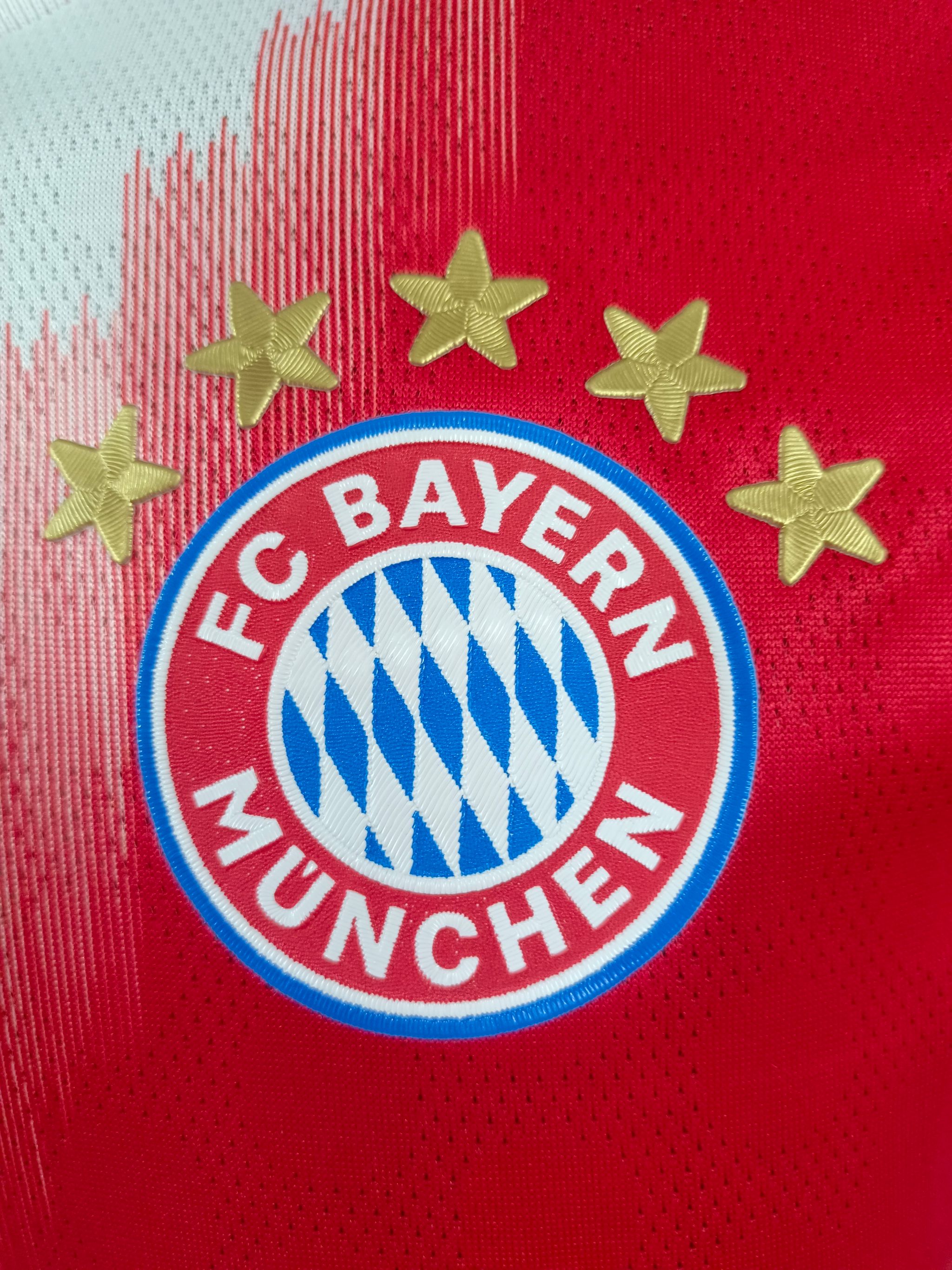 FC Bayern 2025/26 Home shirt (Red / White)_3