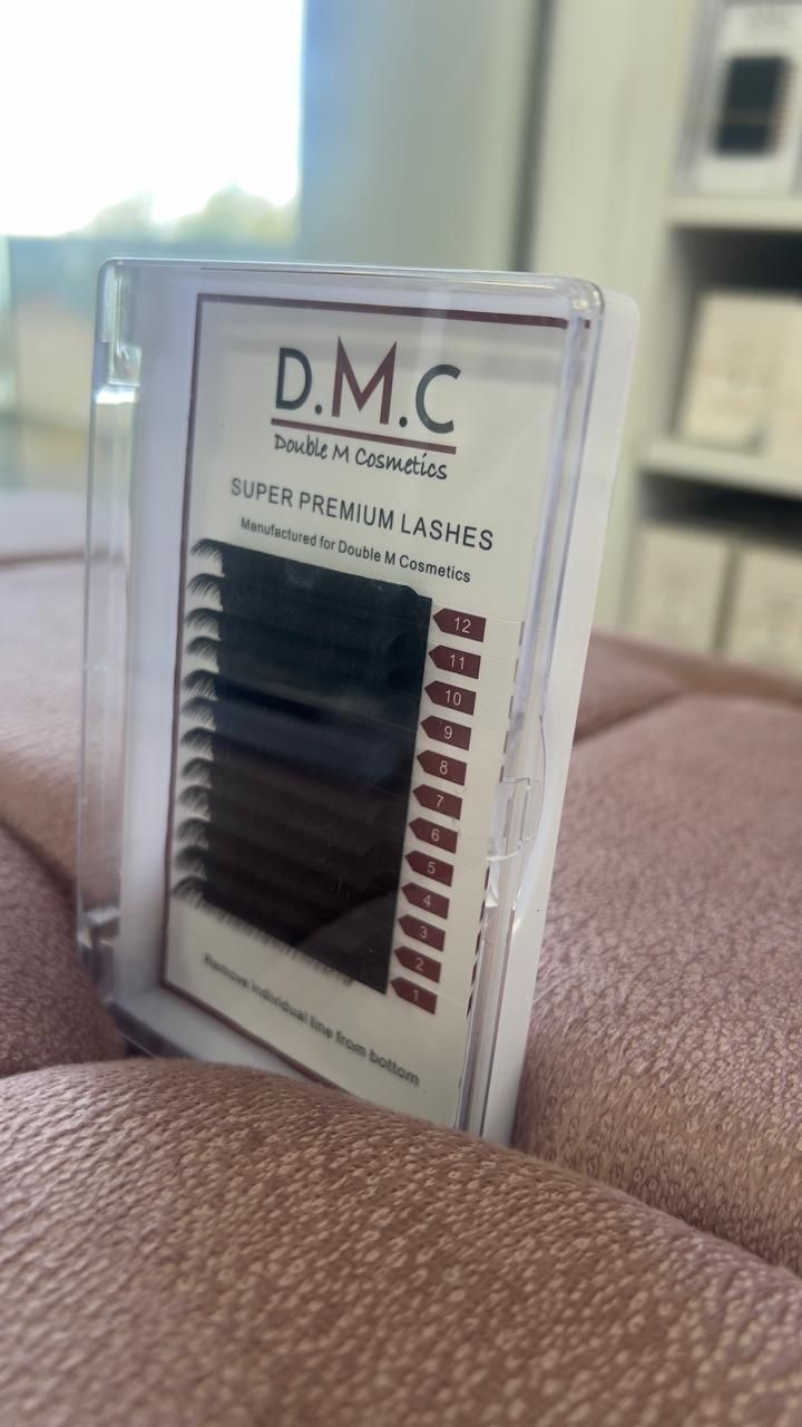 DMC LASH EXTENSION BOX_3