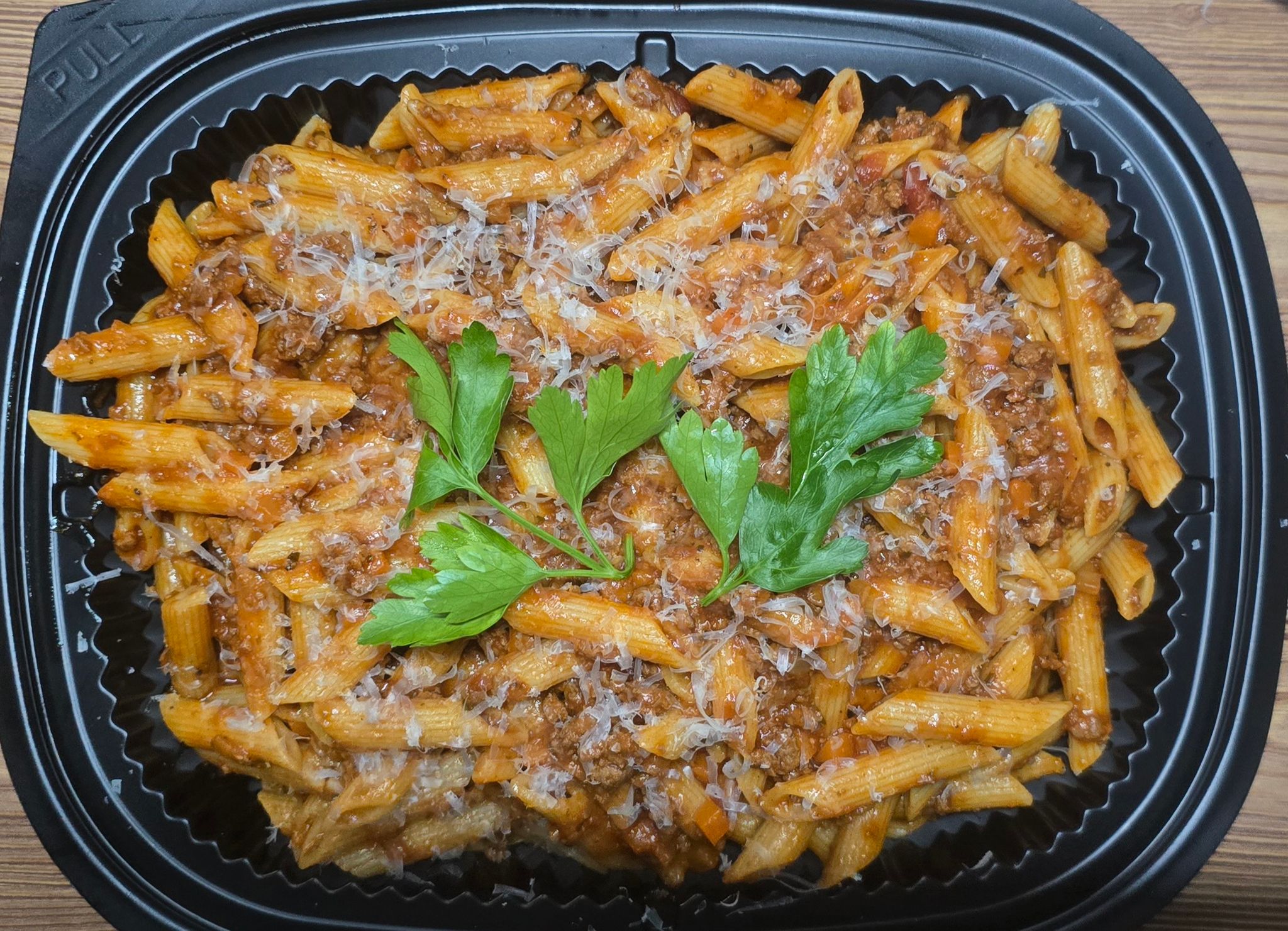 Penne Bolognese Party Tray_0