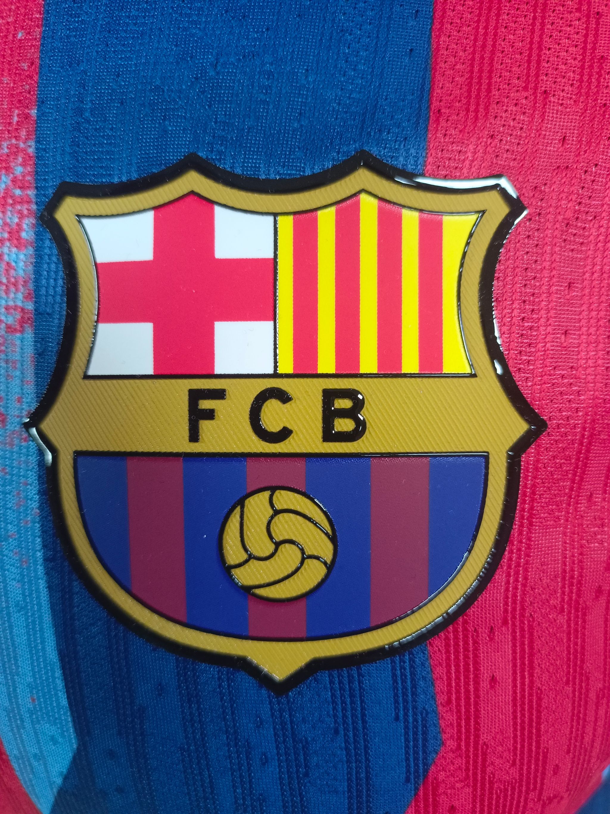 FC Barcelona 2025/26 Fourth Shirt (Navy / Claret / Yellow)_3