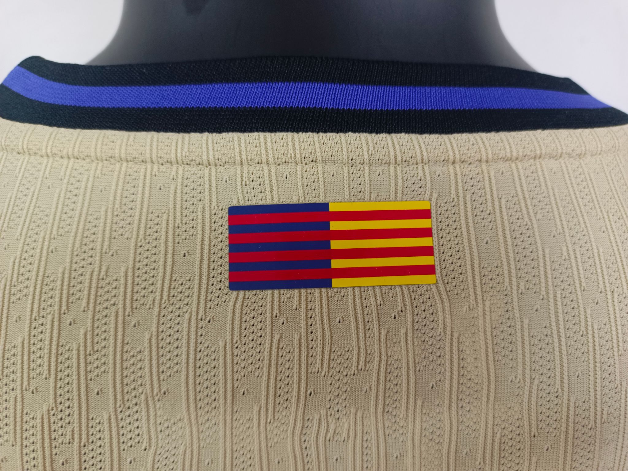 FC Barcelona 2025/26 Away Shirt (Yellow / Purple / Black)_3