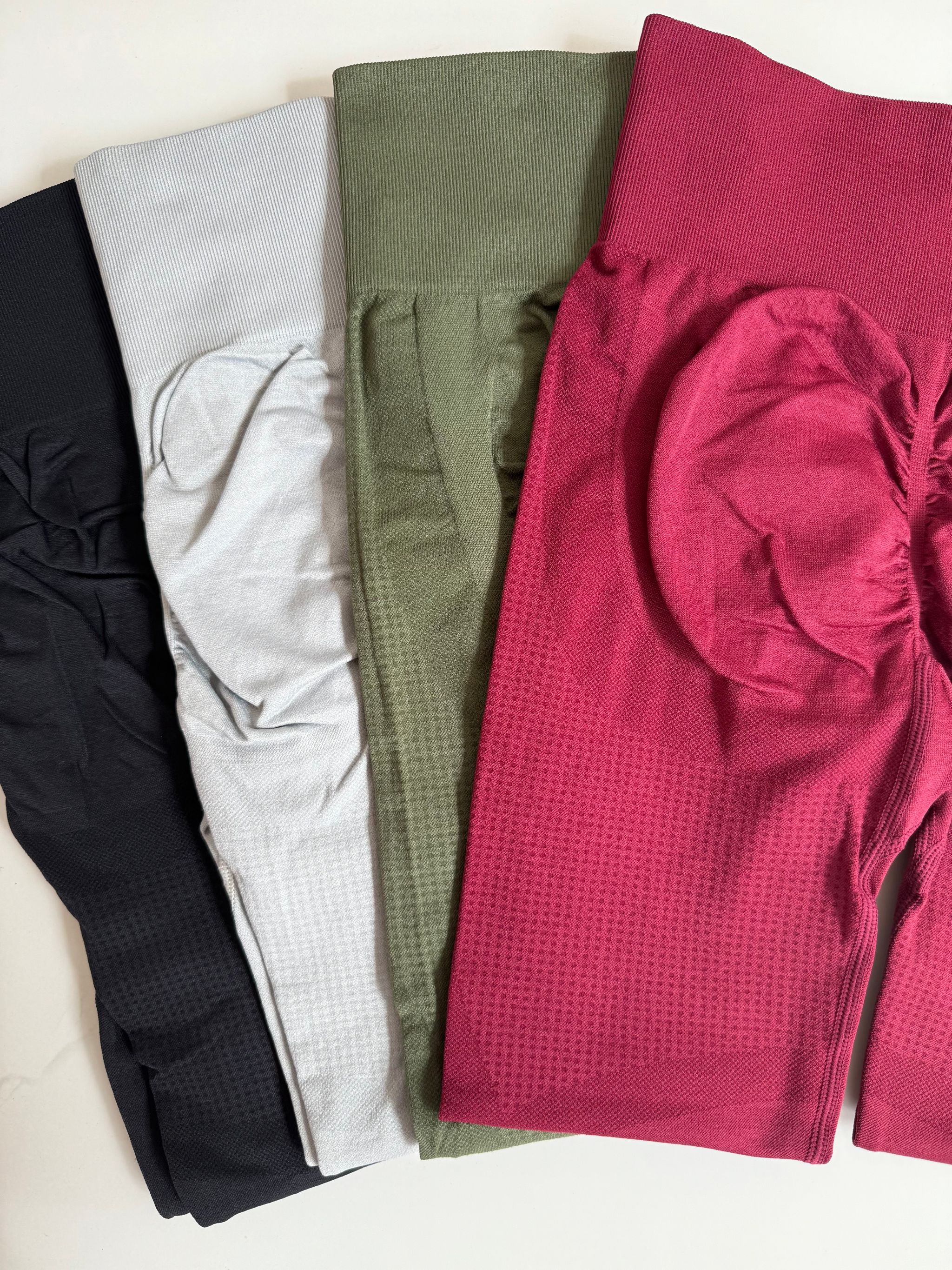 Leggings Metallic Curve — Talla M_0