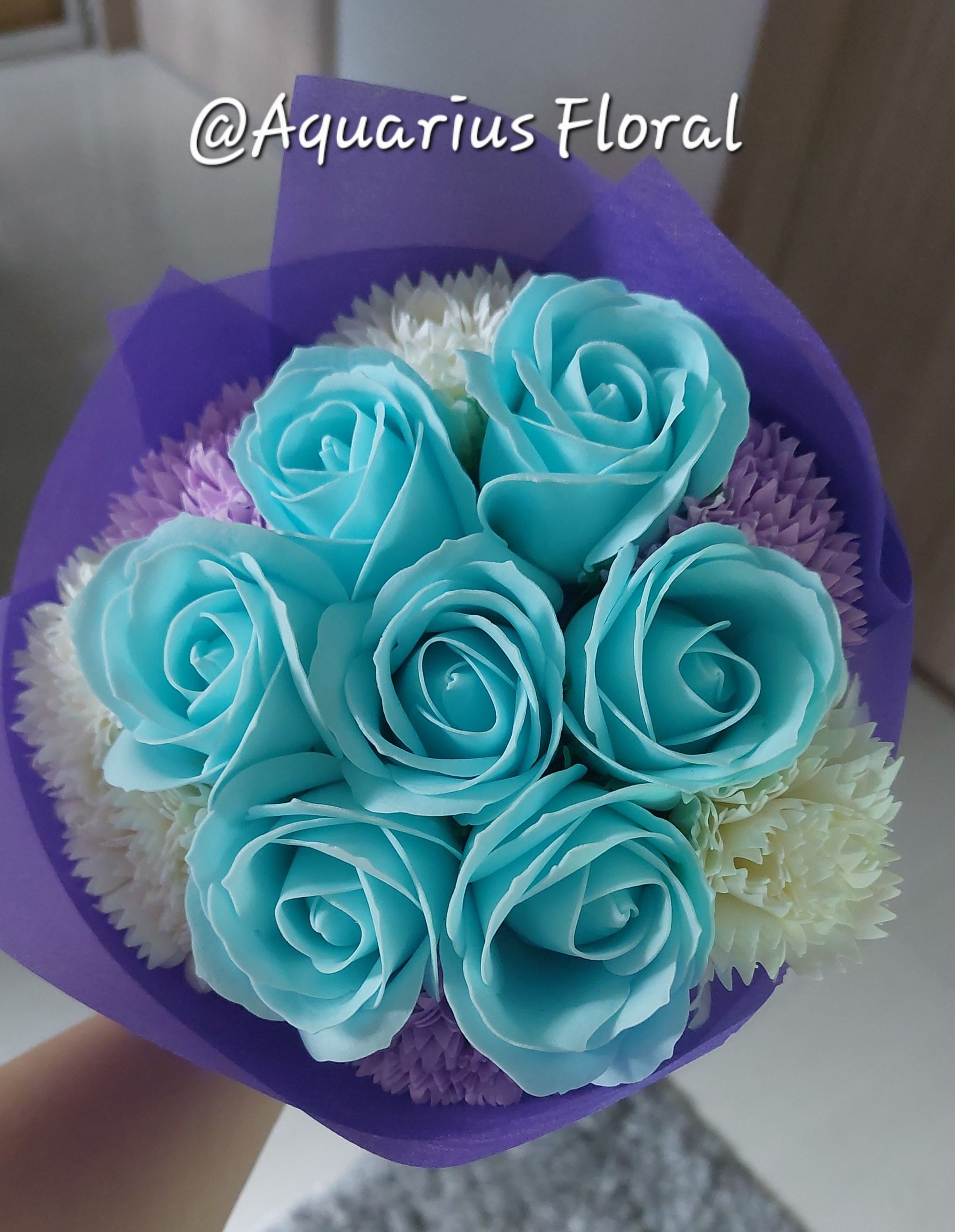 Roses & Carnation Bouquet_0