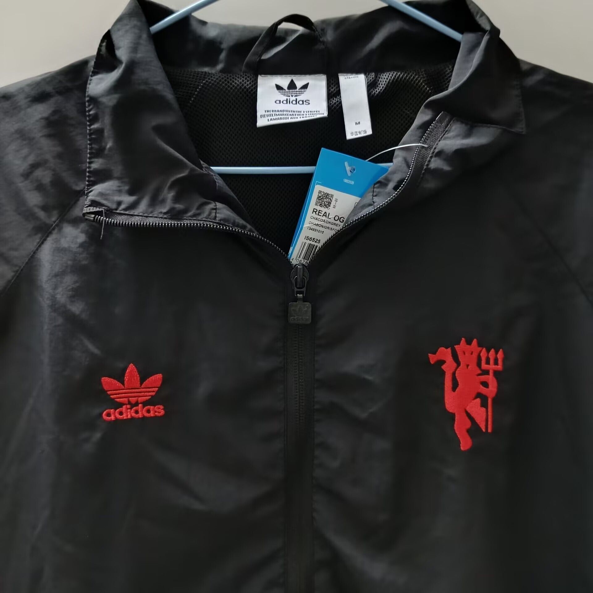 Adidas Manchester United Originals Track Top (Black/Red)_4