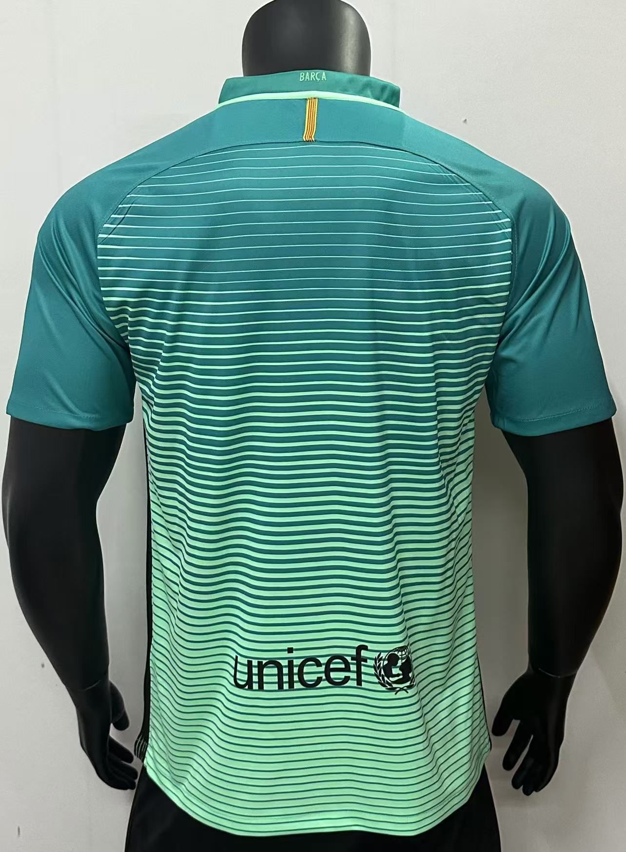 Barcelona 2016/17 Third Shirt (Green / Sky blue)_1