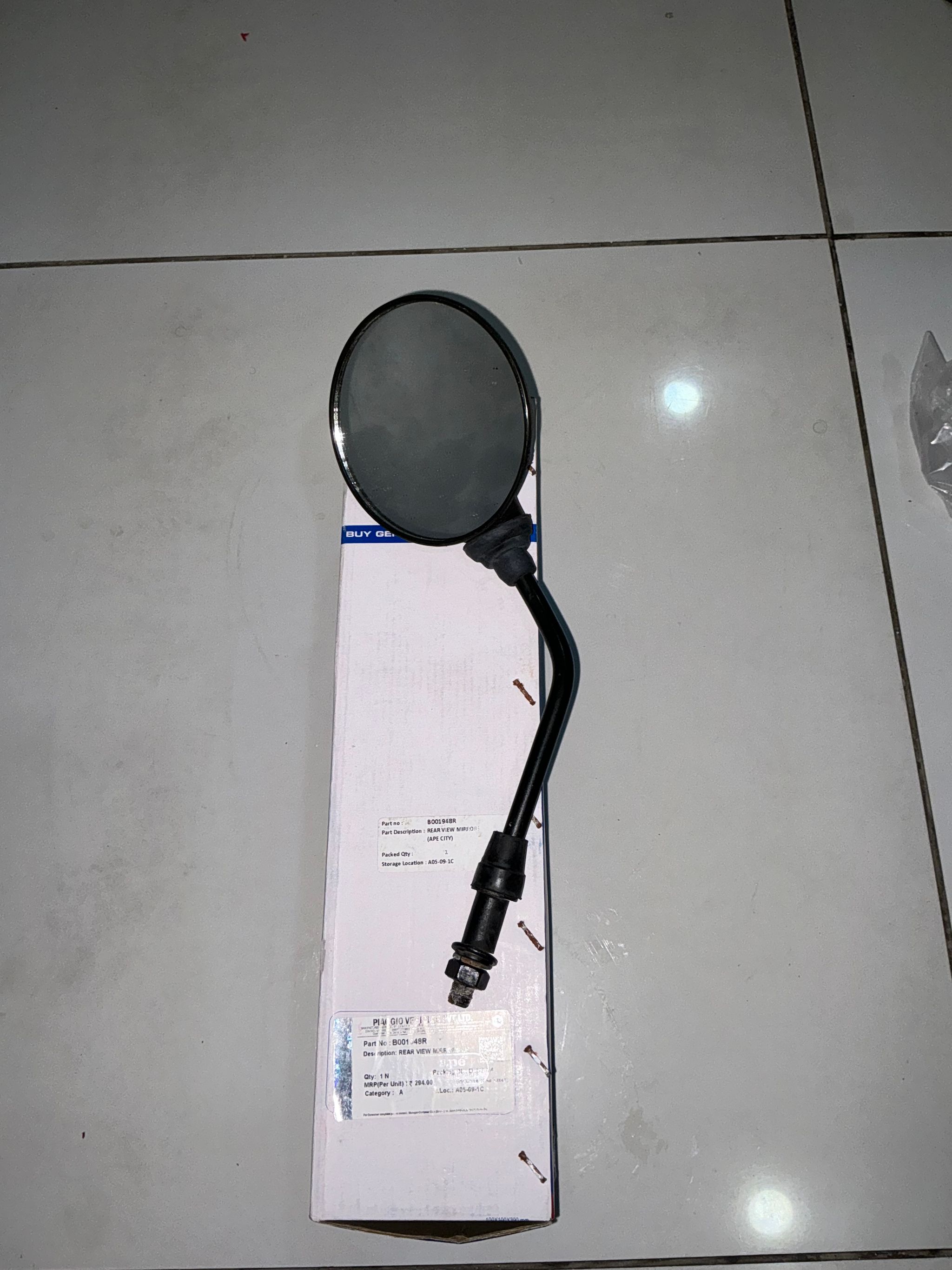 REAR VIEW MIRRORS LH B001948R_0