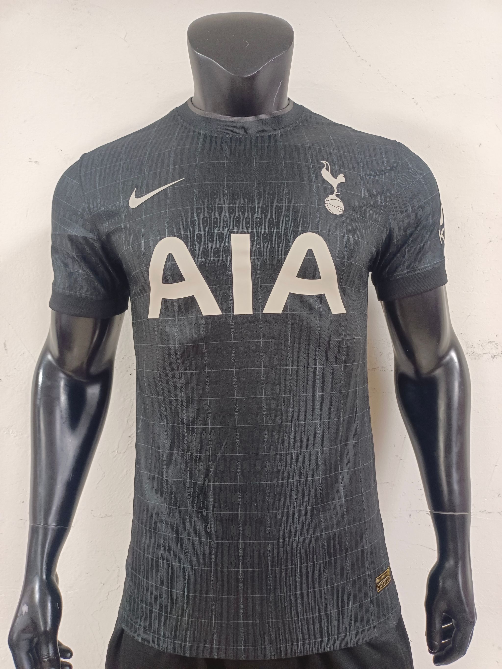 Tottenham Hotspurs 2025/26 Away Shirt (Black)_0