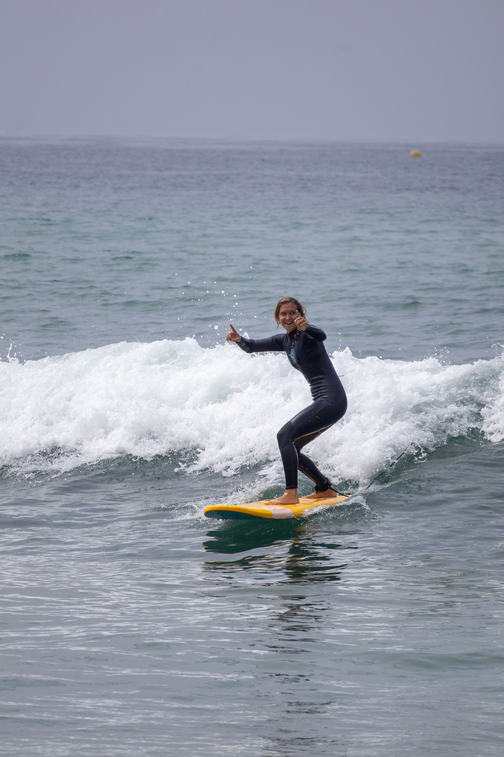 Surf Lessons For Beginners _1