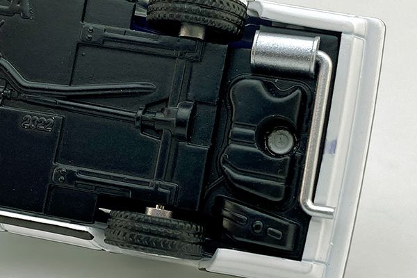 TLVN MODEL 1/64 NISSAN SKYLINE 4 DOOR HARDTOP 1800 PASSAGE_7