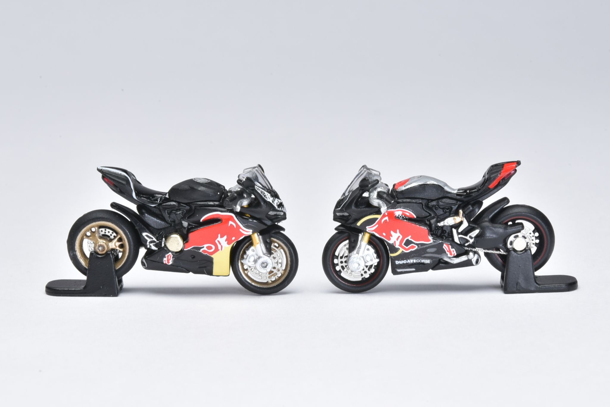 MINIBIKE MODEL 1/64 DUCATI 1299S_10