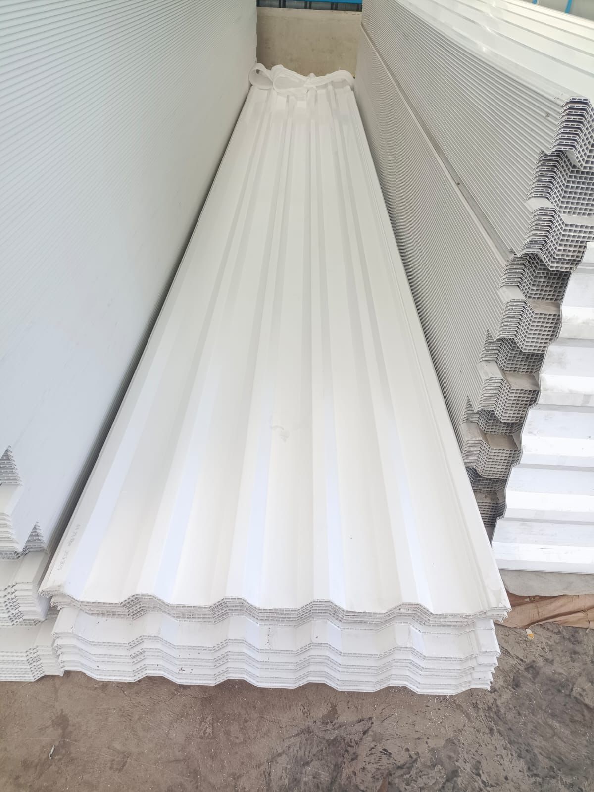 Atap UPVC 830 10mm ex IMPORT double layer upvc_1