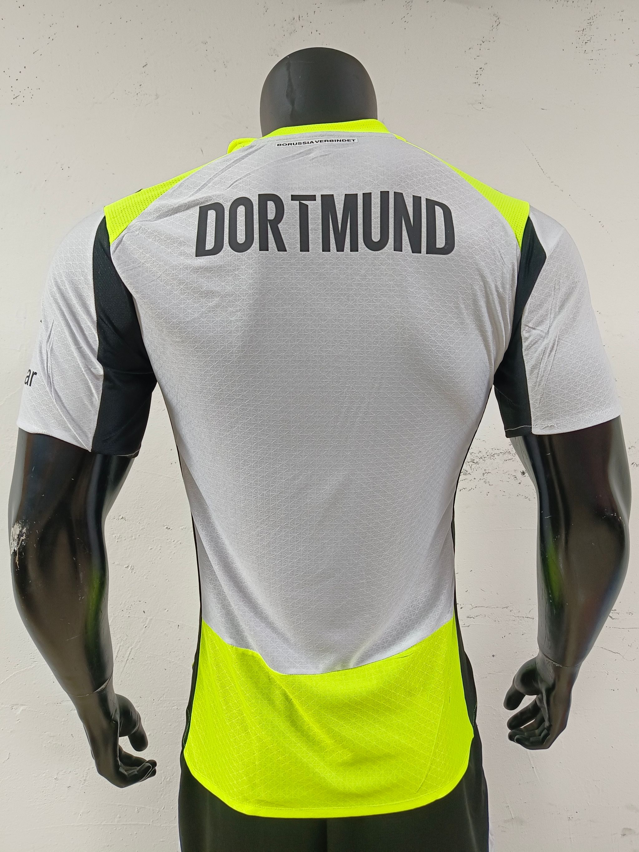 Borussia Dortmund 2025/26 Away shirt (Yellow / Black / Gray)_1