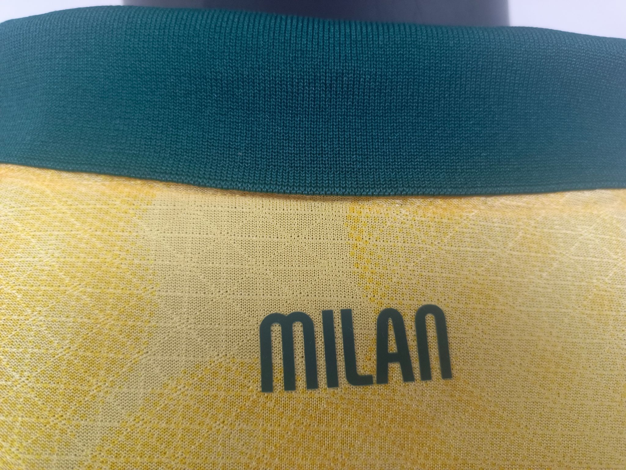 AC Milan 2025/26 Third Shirt (Yellow / Green / Red)_4