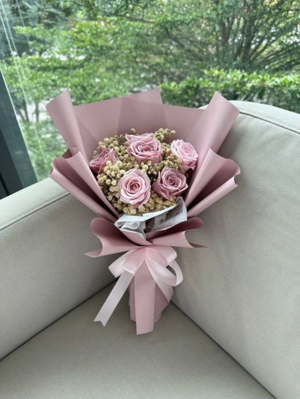 Blush Petal Preserved Flower Bouquet_0