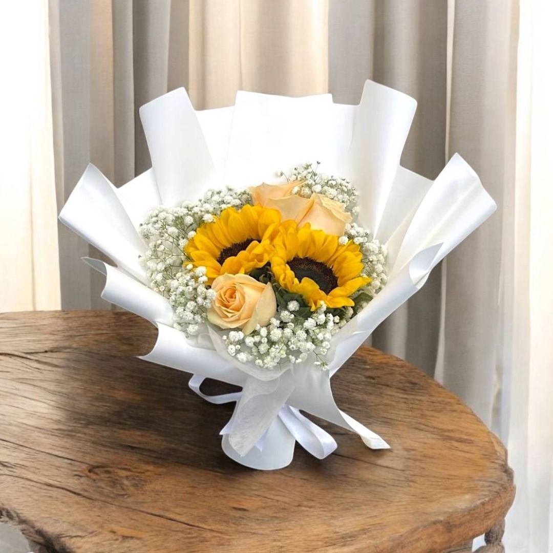 2 Sunflower 3 champagne roses with Baby breath_0