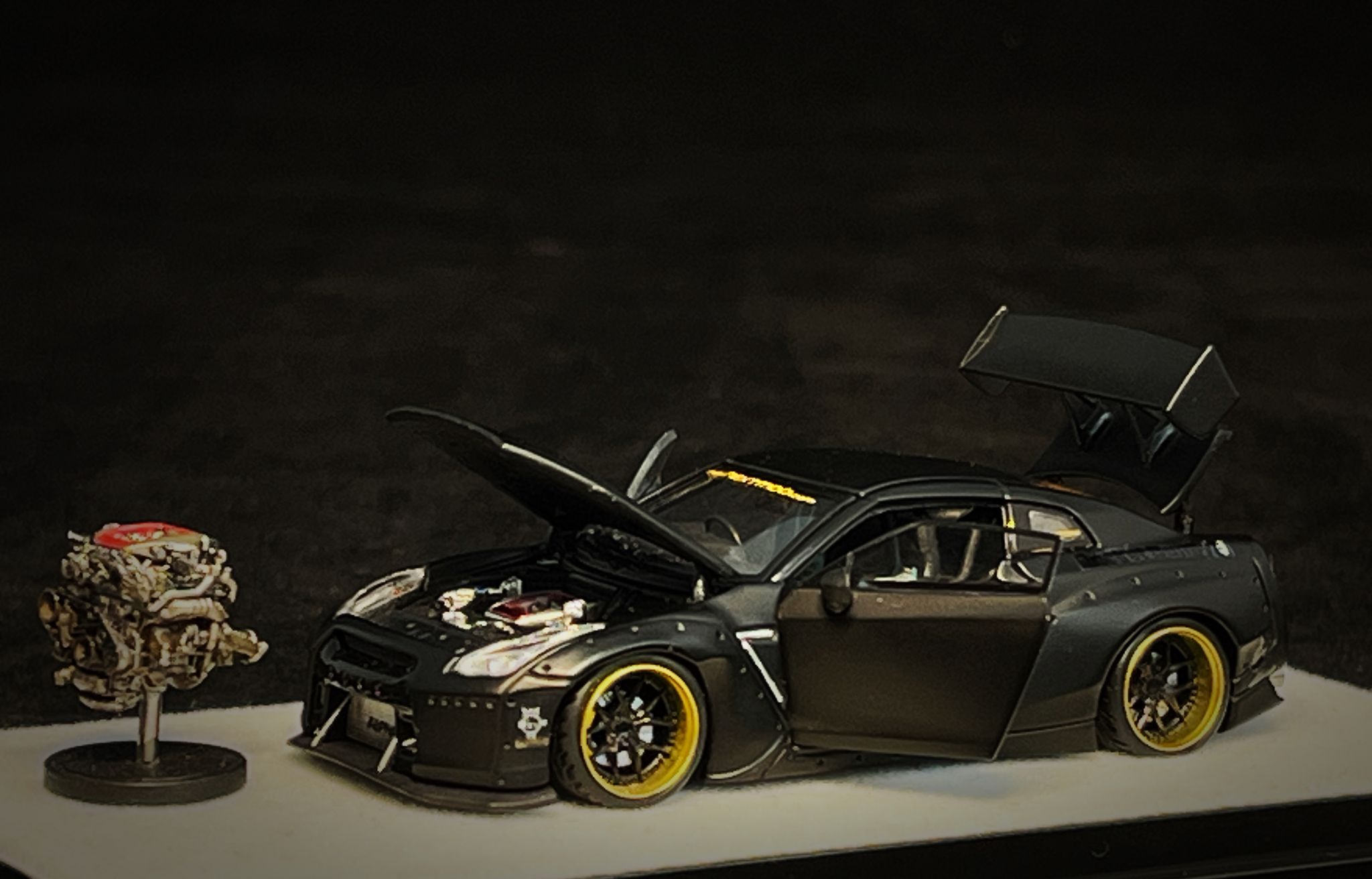 PGM MODEL 1/64 NISSAN SKYLINE GT-R (R35) ROCKET BUNNY_5