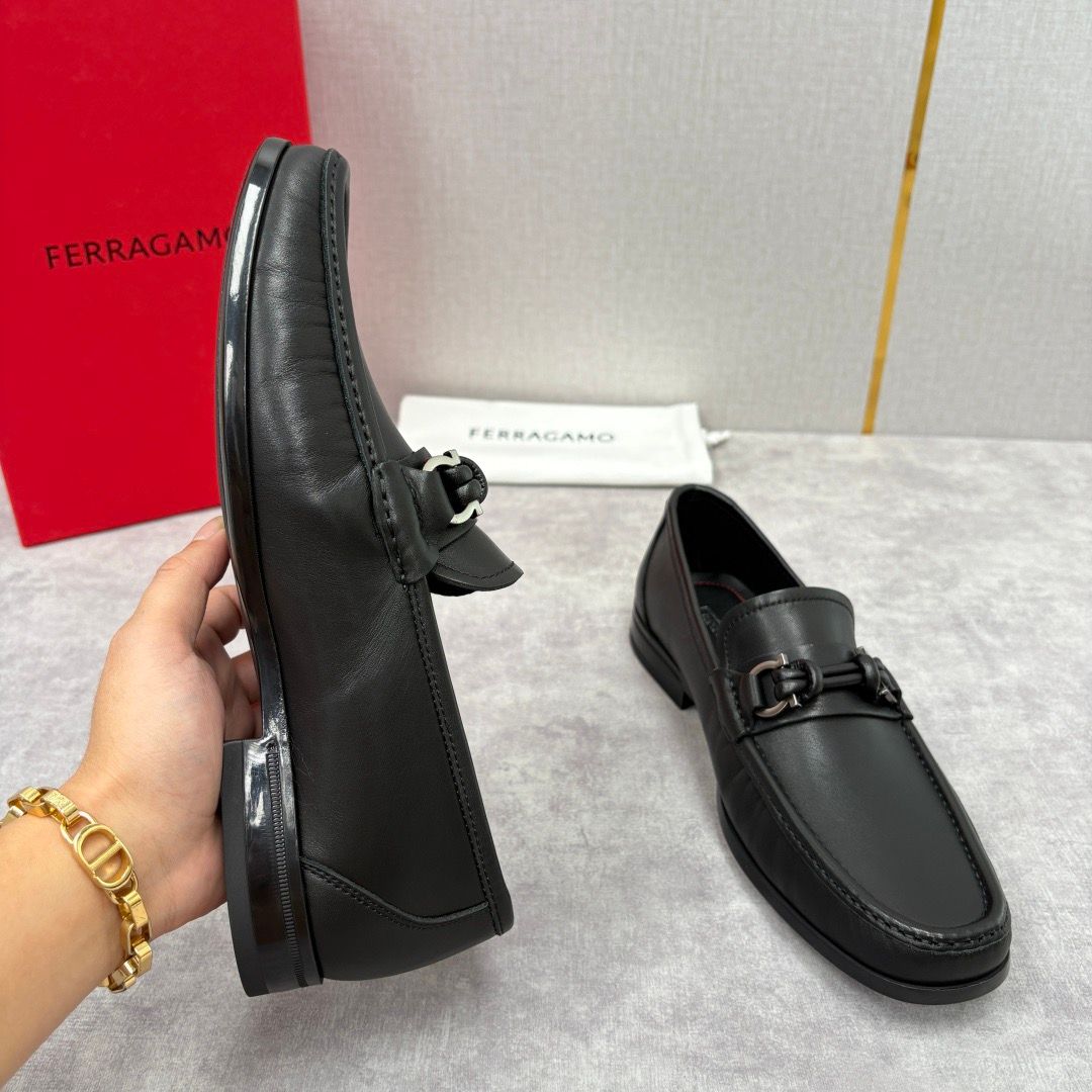 FERRAGAMO _5