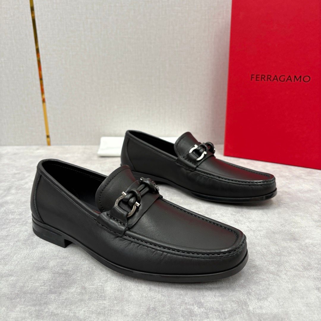 FERRAGAMO _0