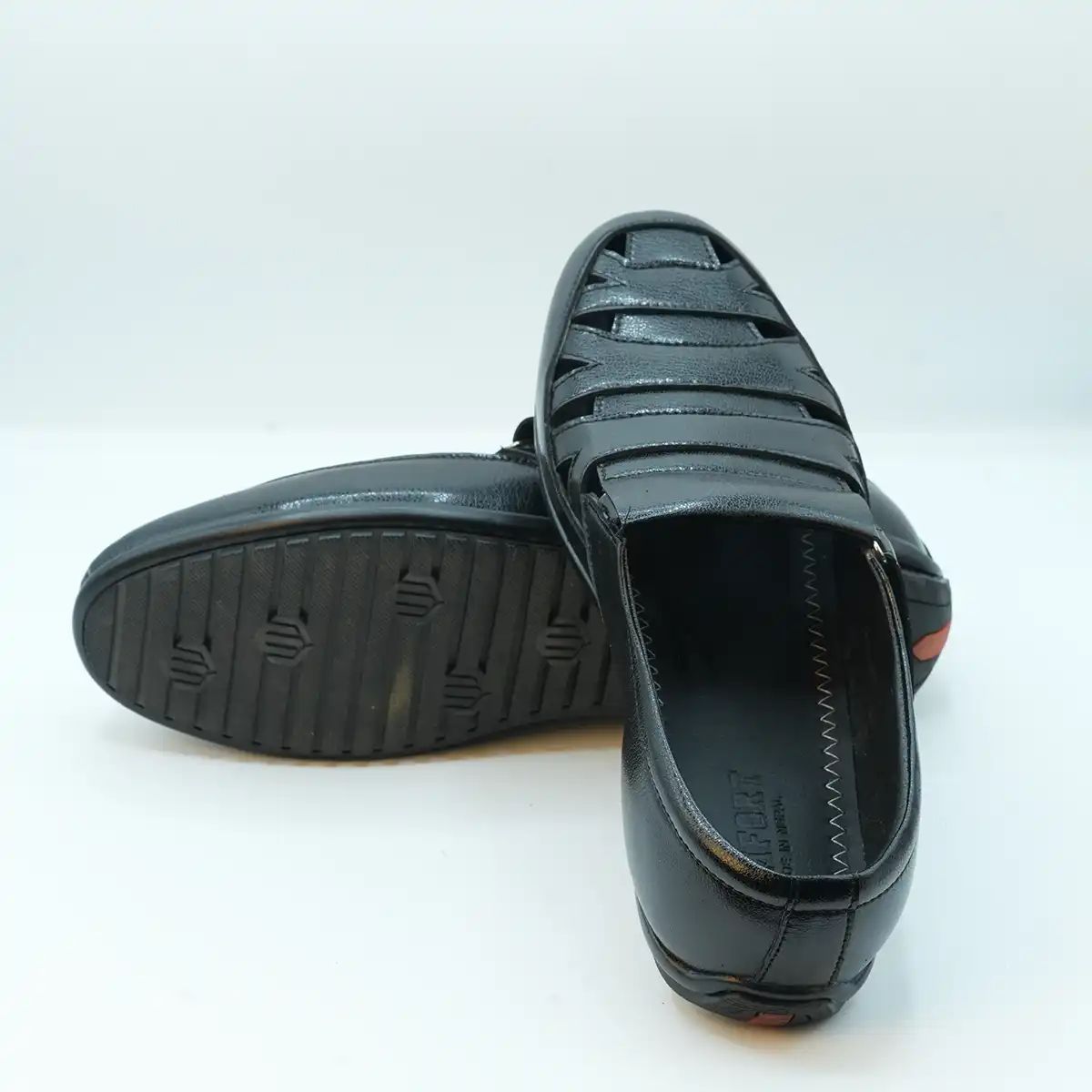 Men’s Black Closed-Toe Sandals GS58_2
