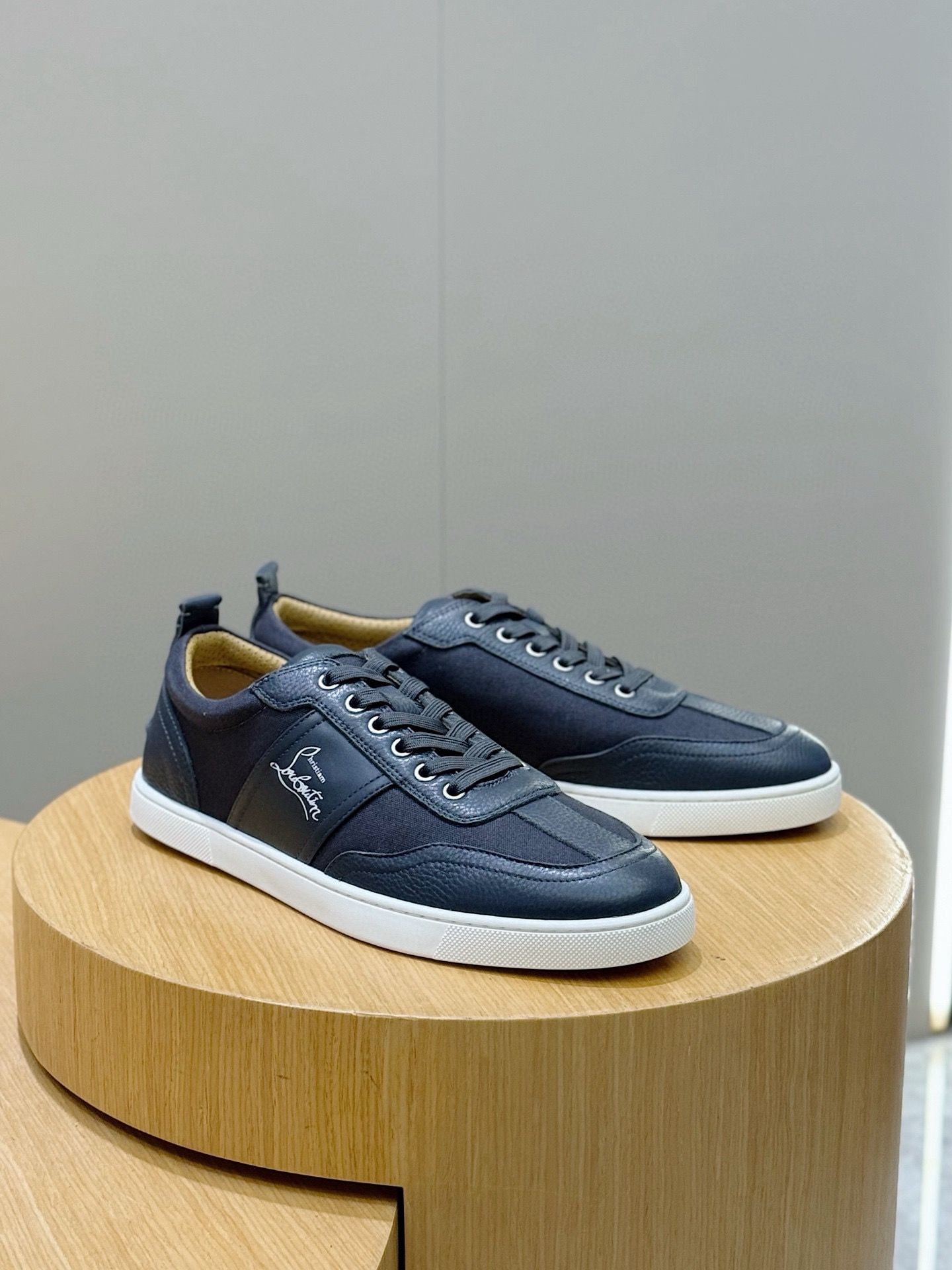 Christian Louboutin _0