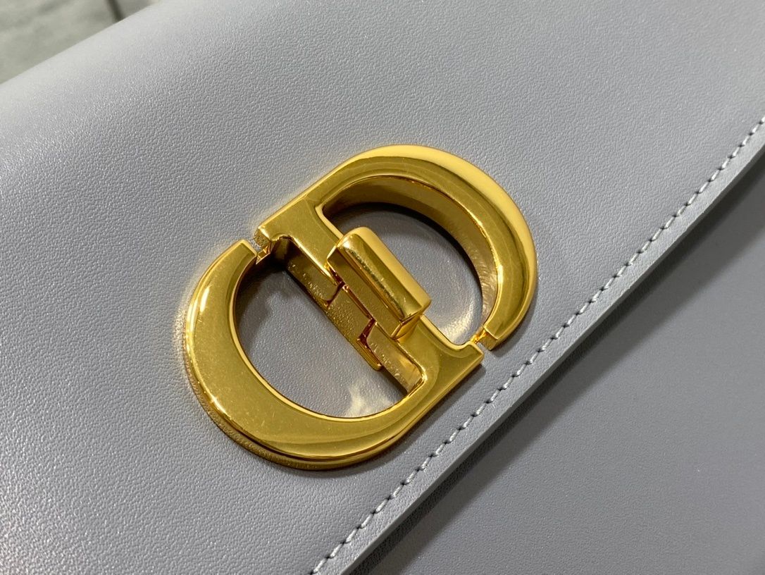 30 Montaigne Bag_19