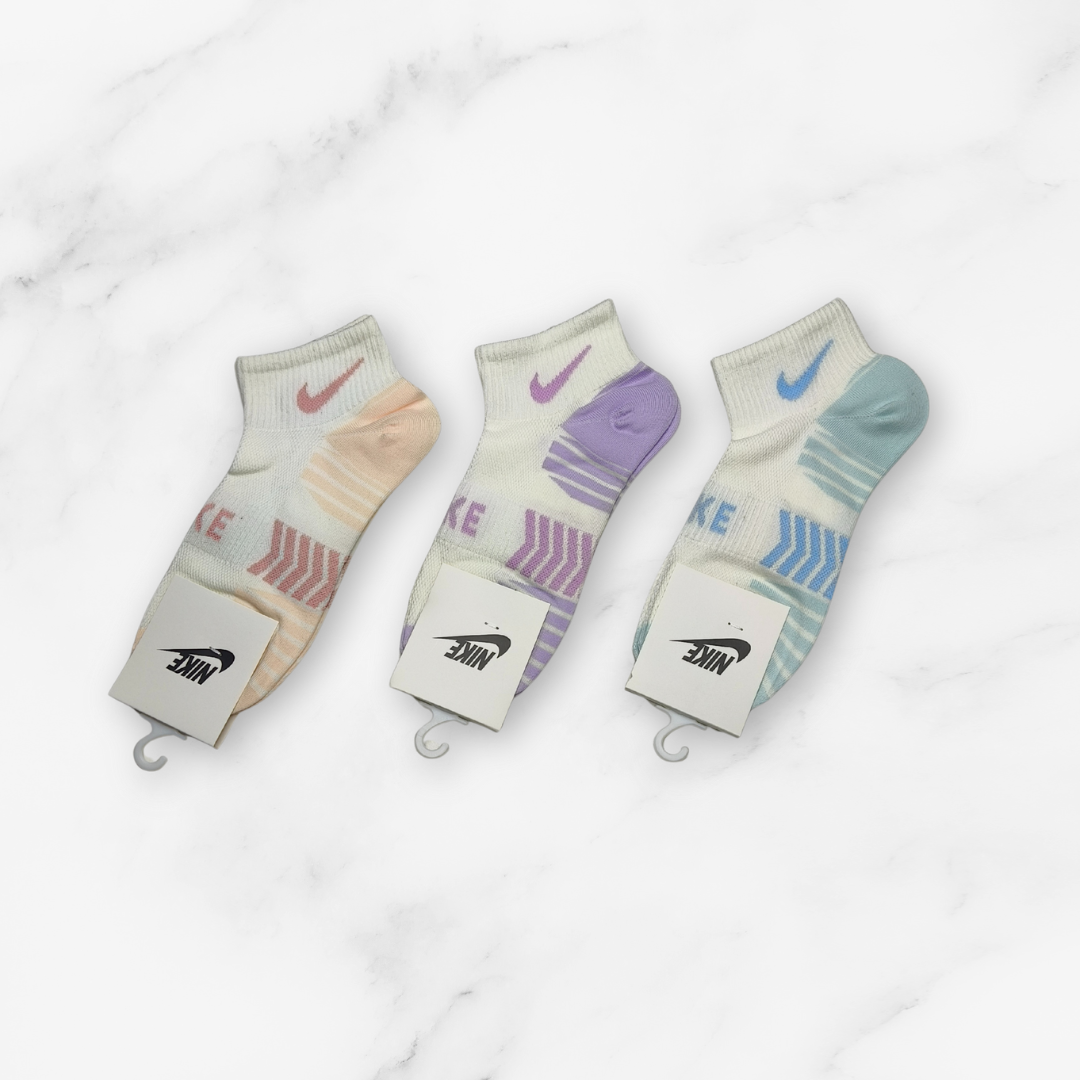 [10198] - 3 Pairs Women’s High-Cotton Low-Cut Ankle Socks – Breathable, Sweat-Absorbing & Trendy _11
