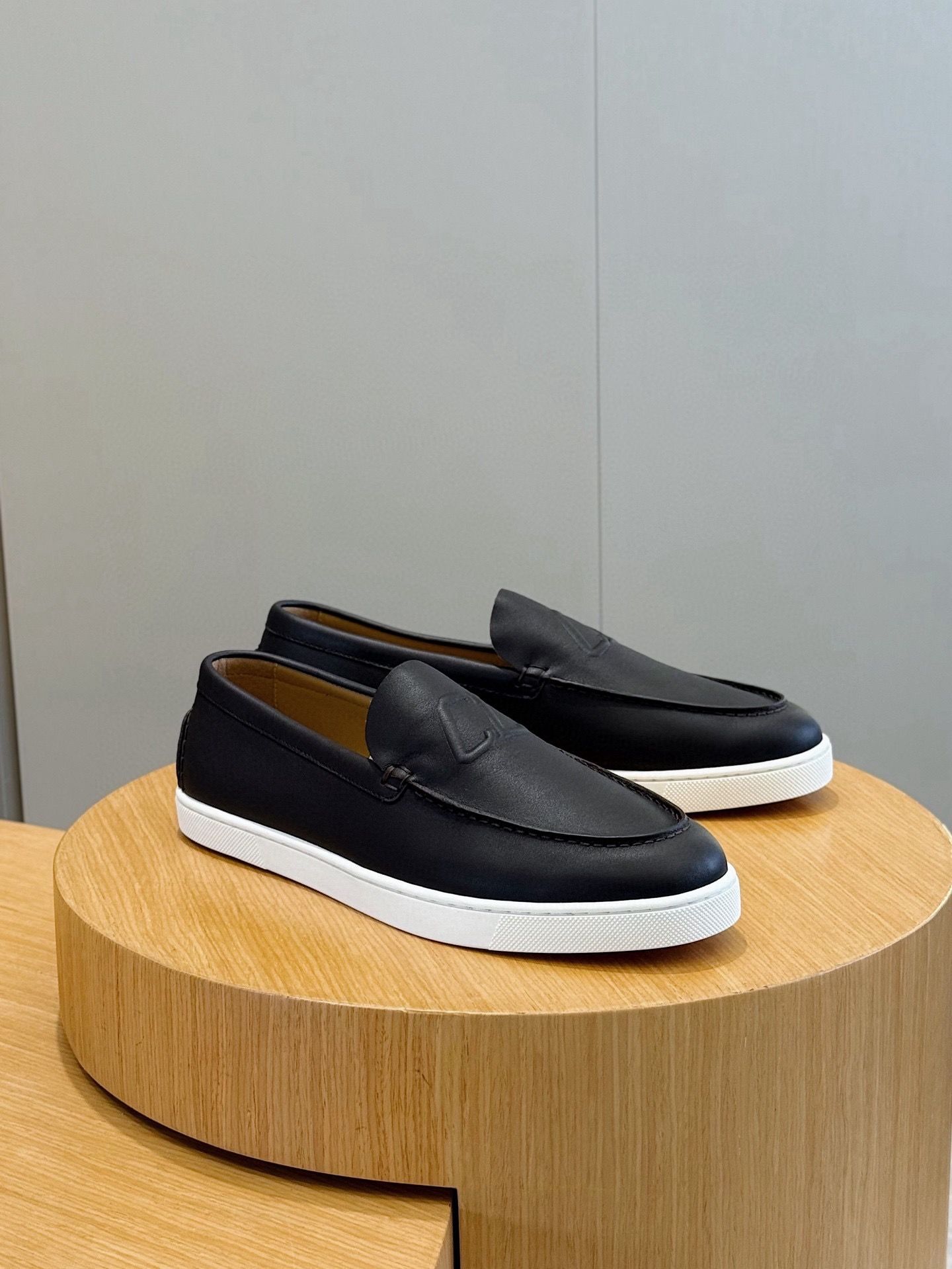 Christian Louboutin _0