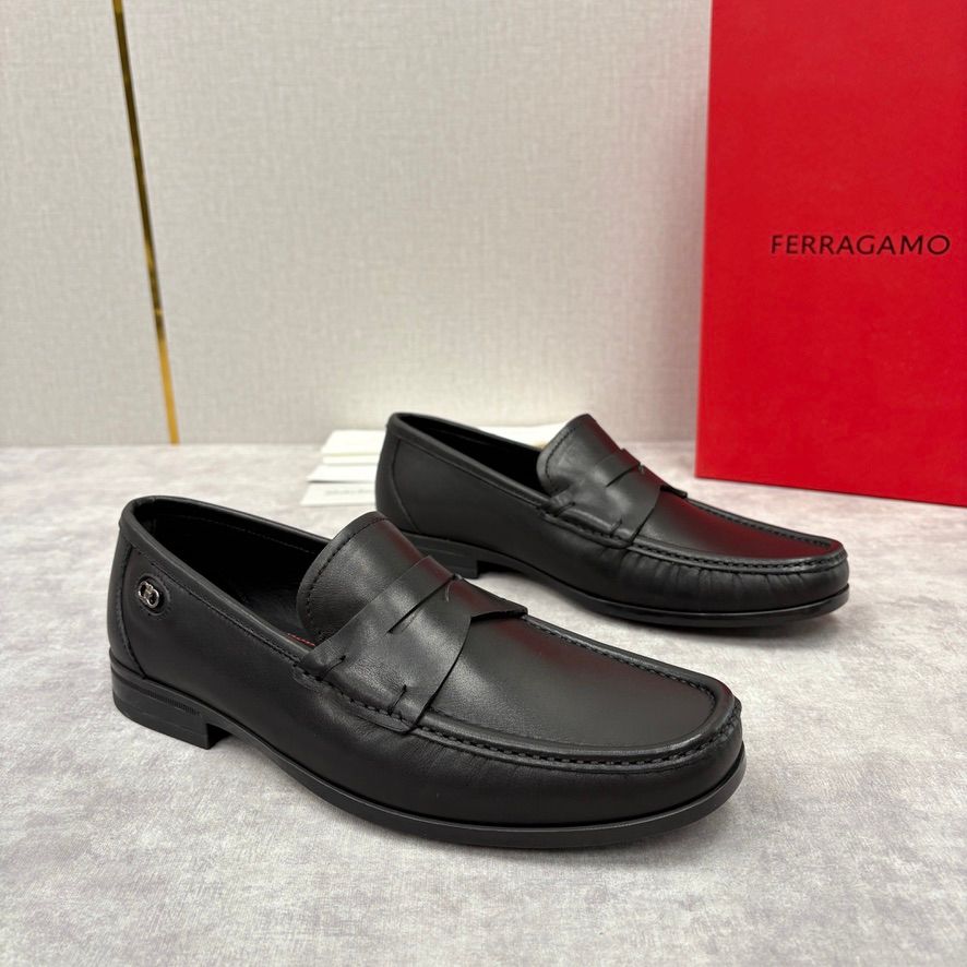 Salvatore Ferragamo _0