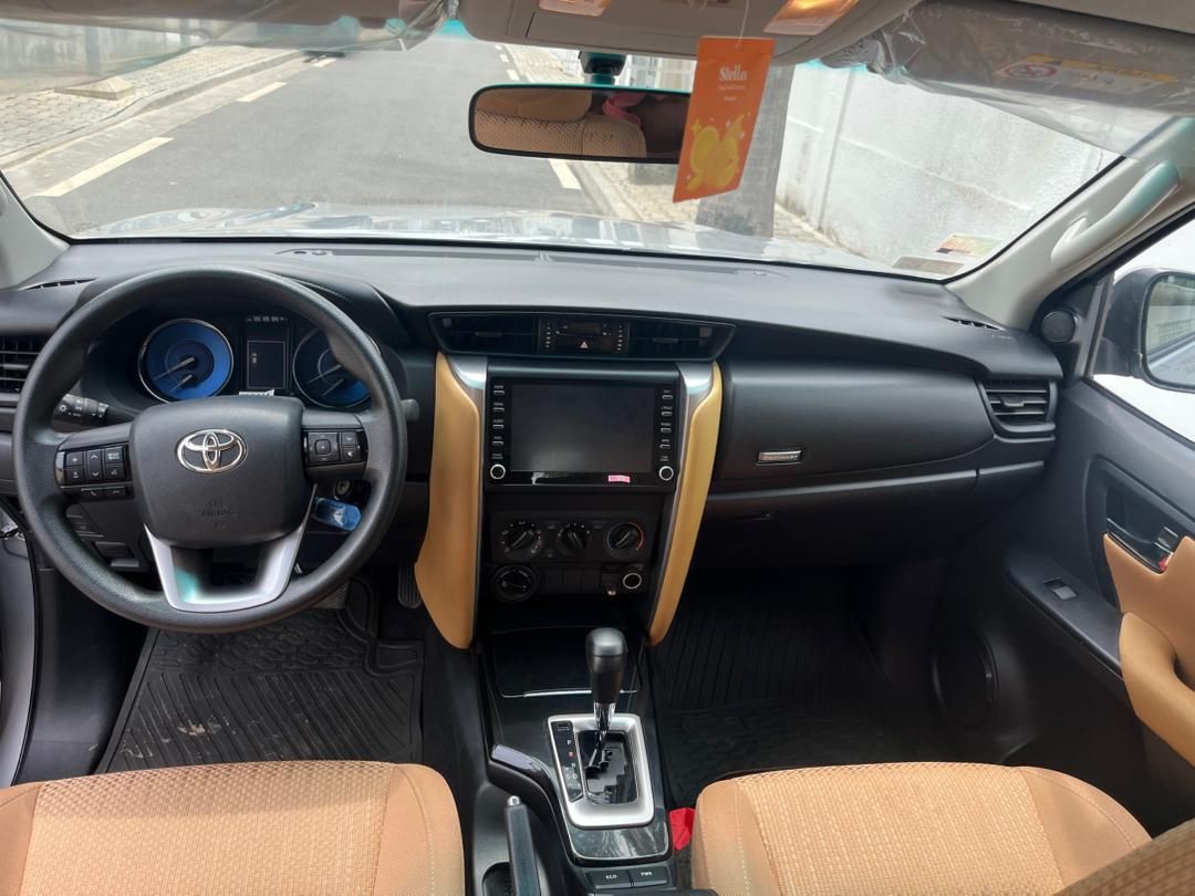TOYOTA FORTUNER 2024 7places_2