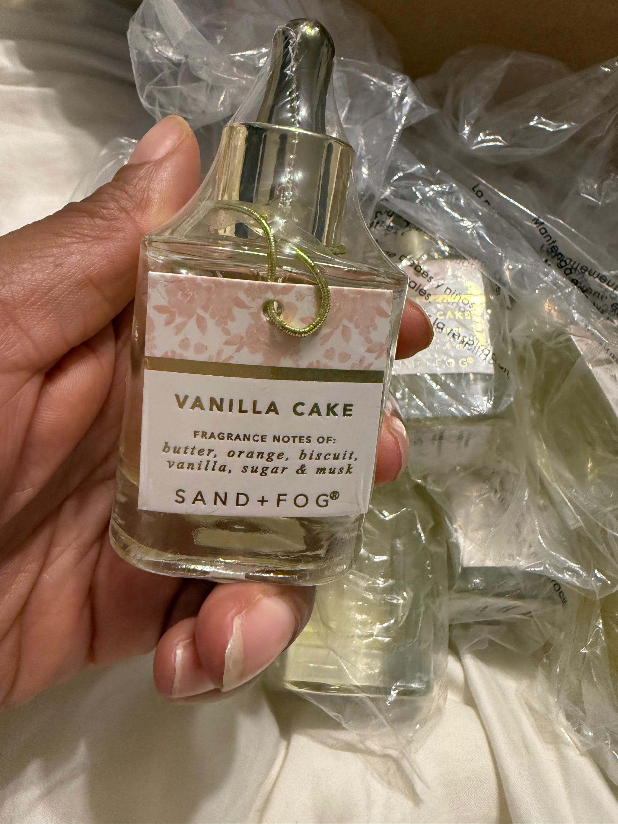 Sand and Fog Perfume Oil- Vanilla Cake_0
