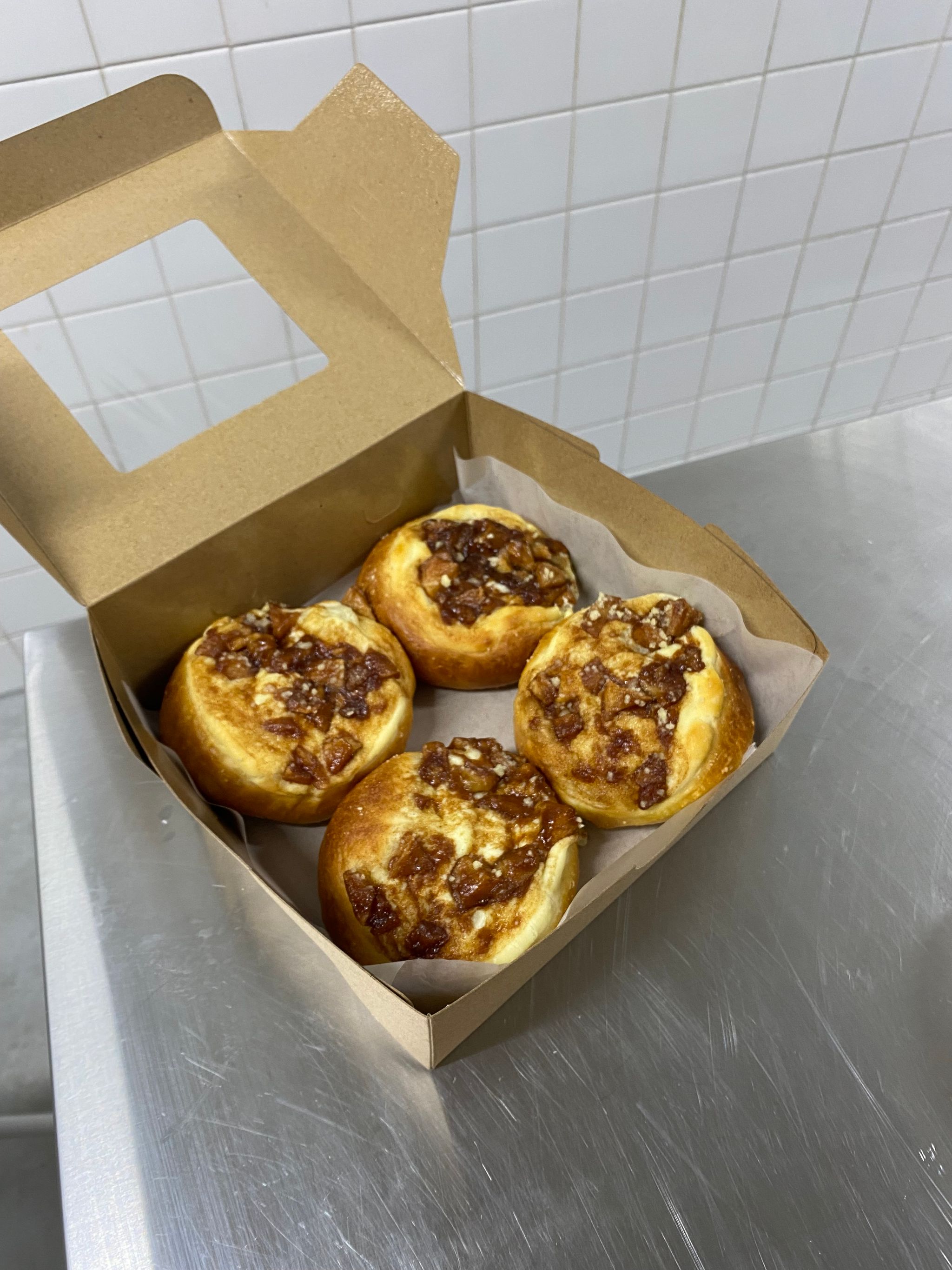 Apple Cream Brioche (Box of 4)_0