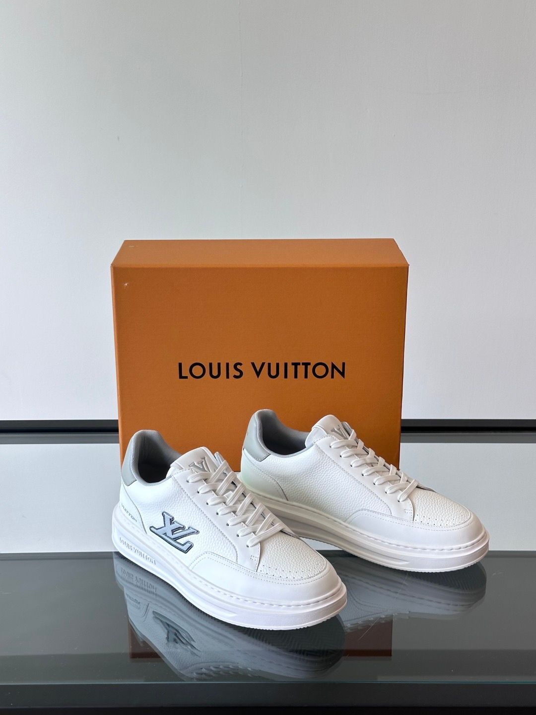 Louis Vuitton  _4