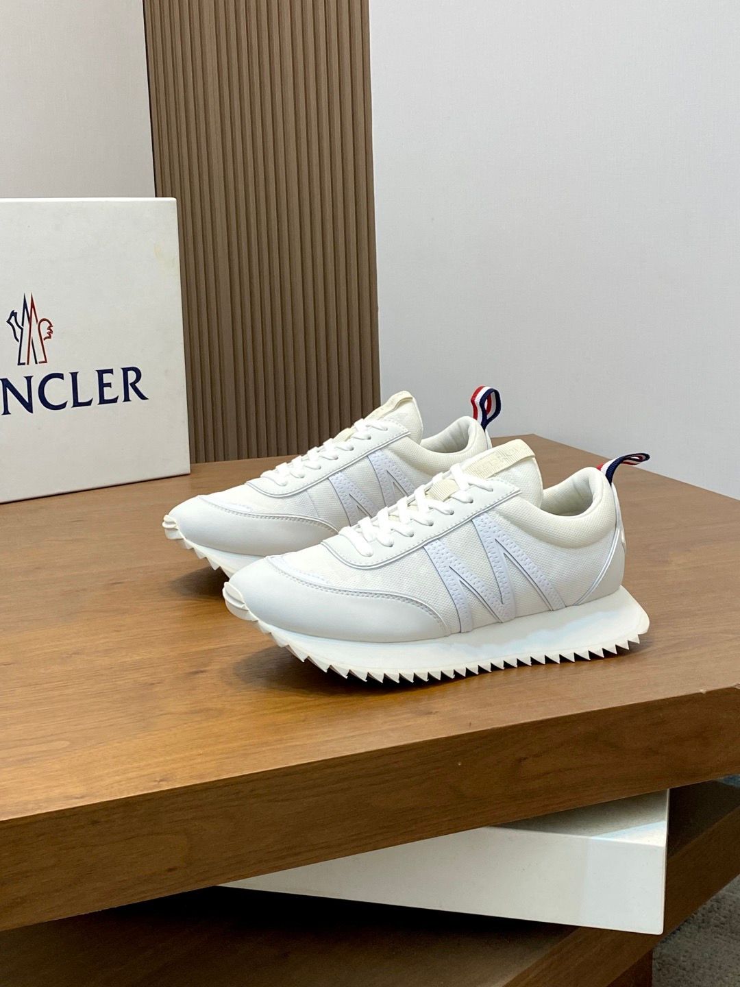 Moncler _0