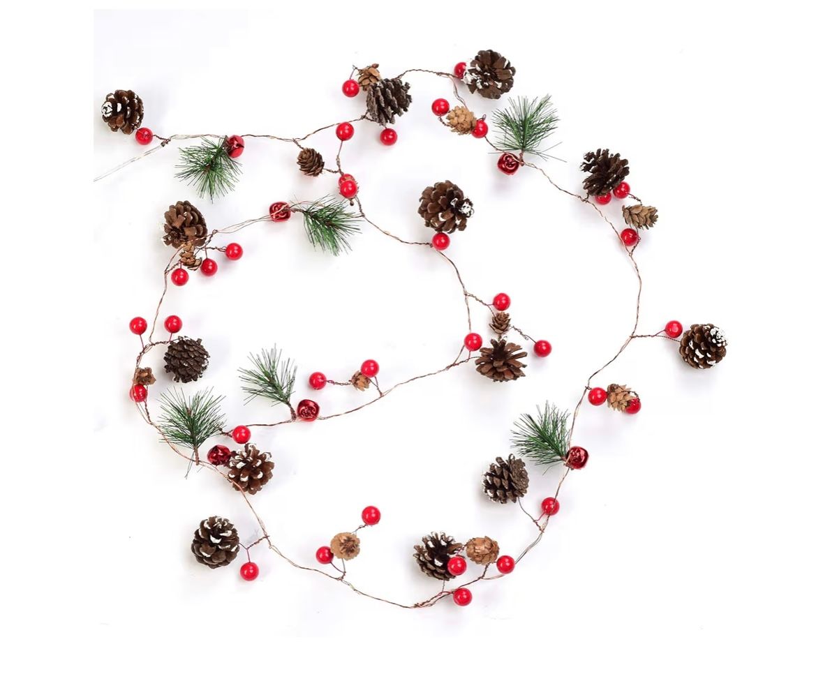 Lighted Christmas Garland_1