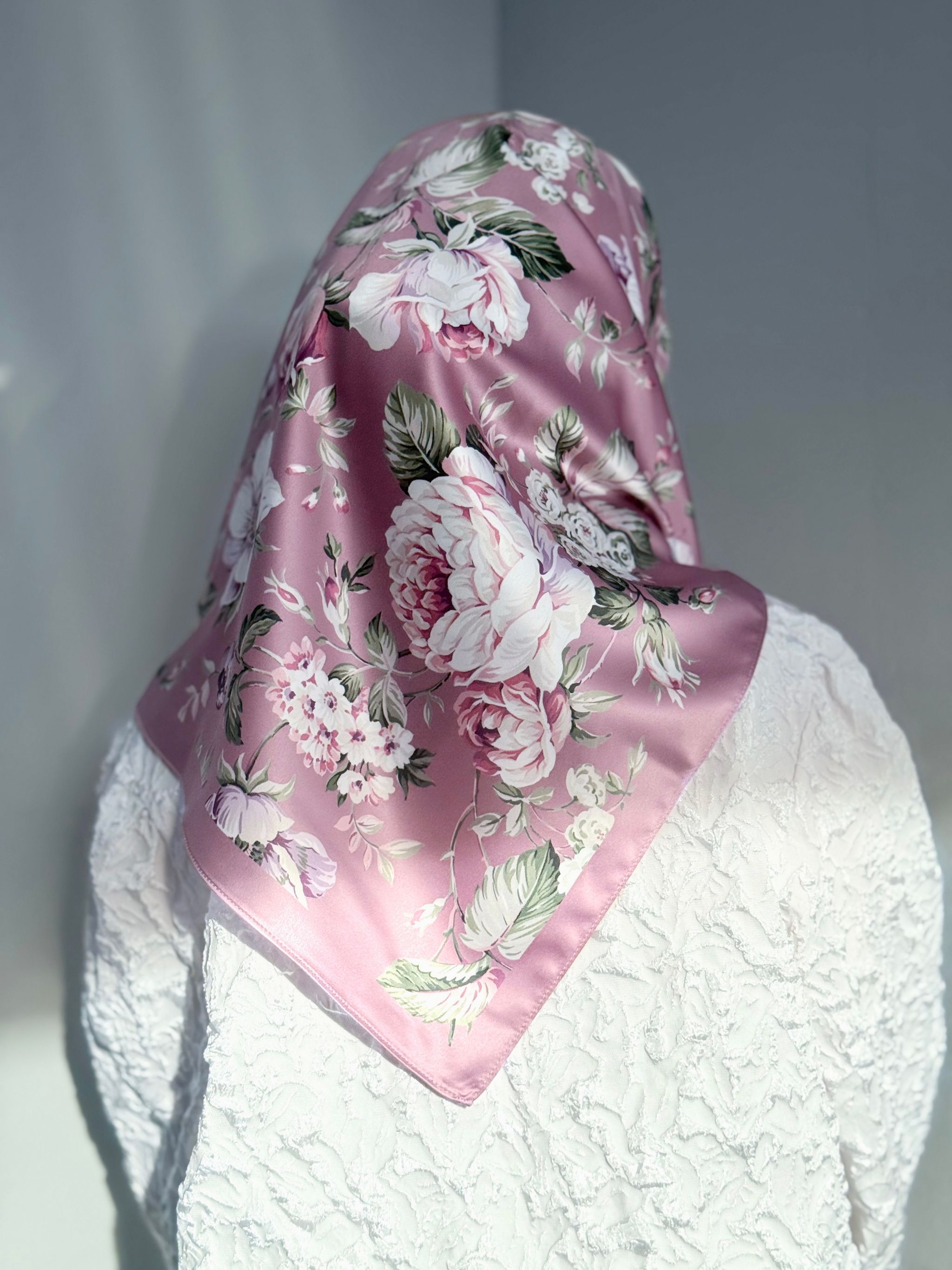 Vintage Rose in Mauve_1