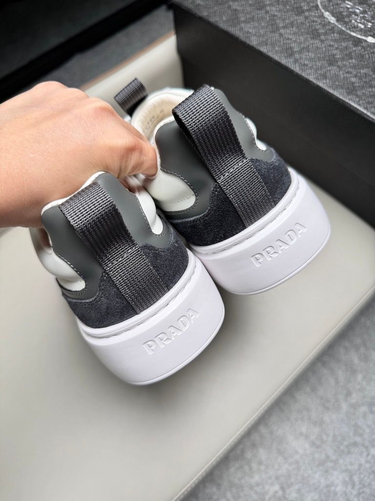 Prada _4