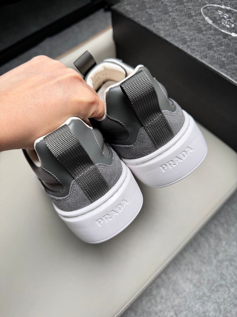 Prada _4