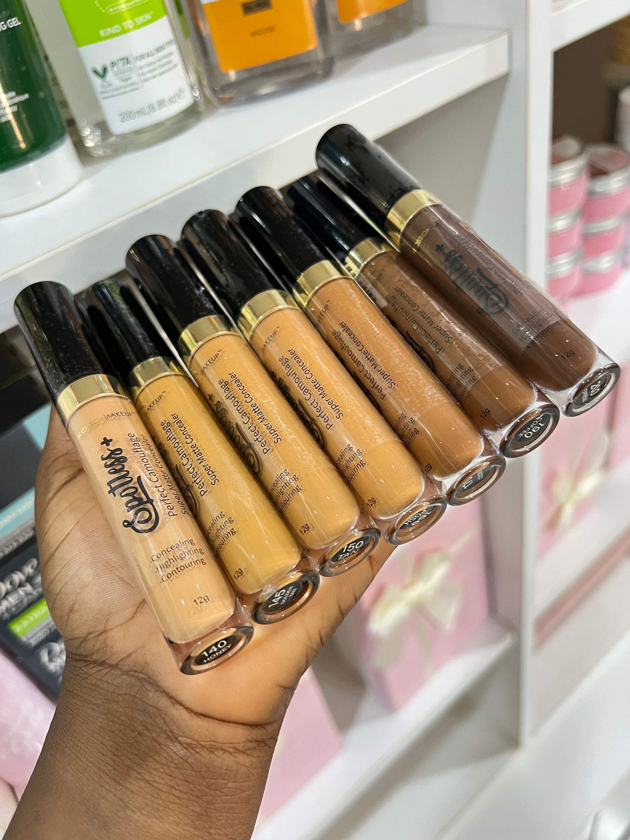 Blossom – Super Matte Concealer_12