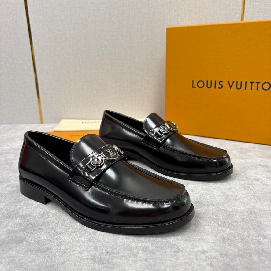 Louis Vuitton_0