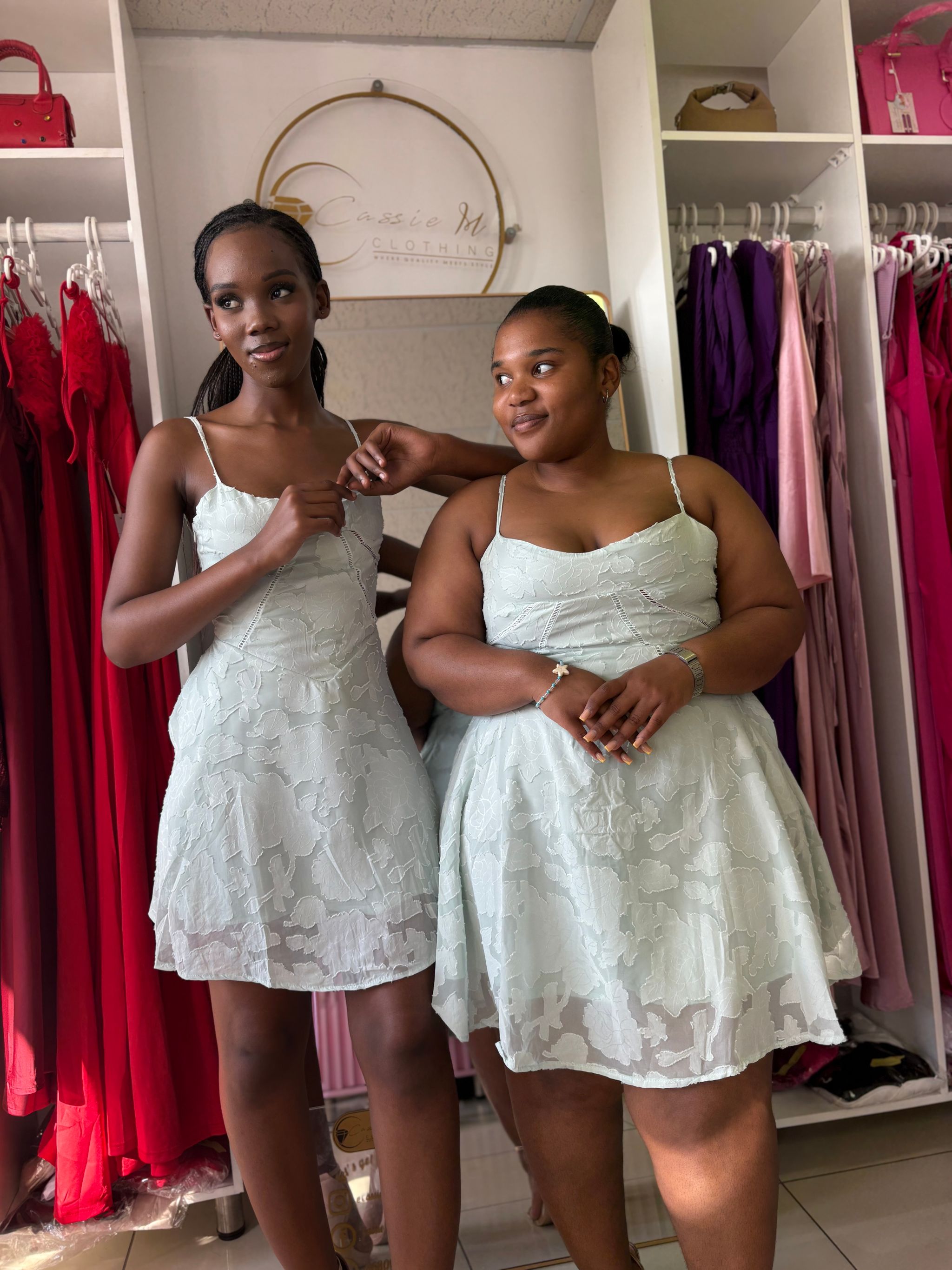 Fleur embroidered mini_2