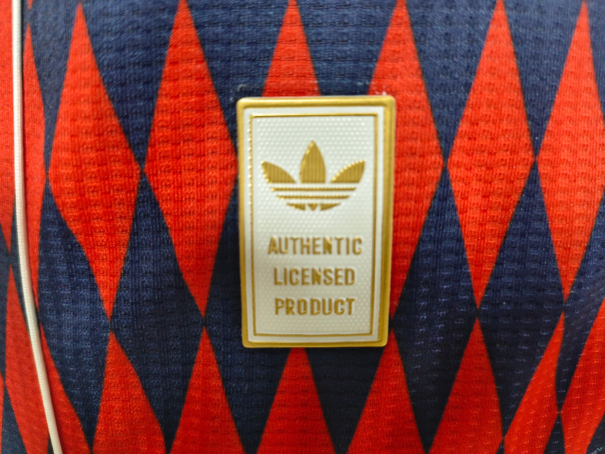 FC Bayern 2025/26 Travel shirt (Red / Blue) _5