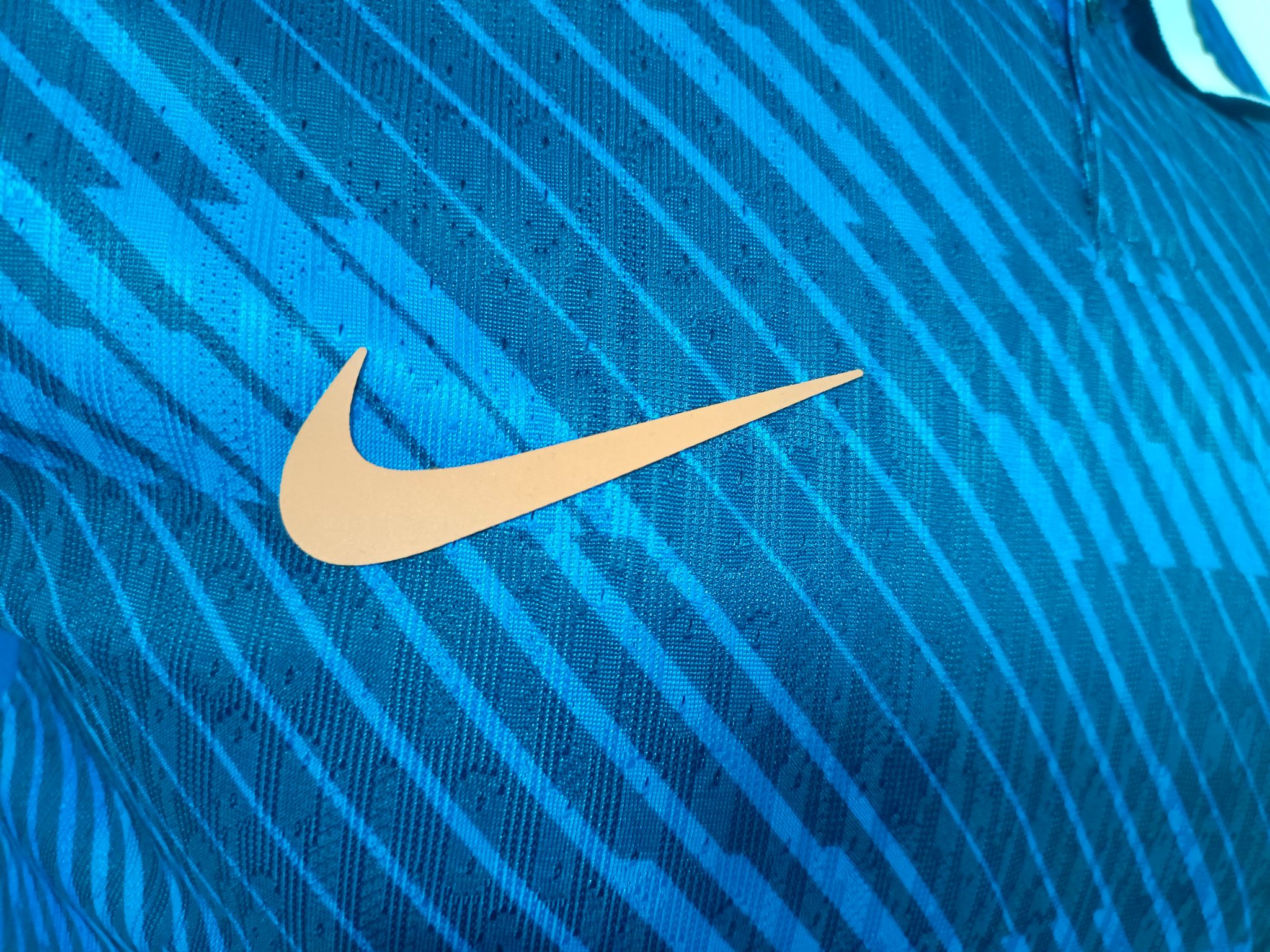 France 2026 Home Shirt (Navy / Gold / White)_2