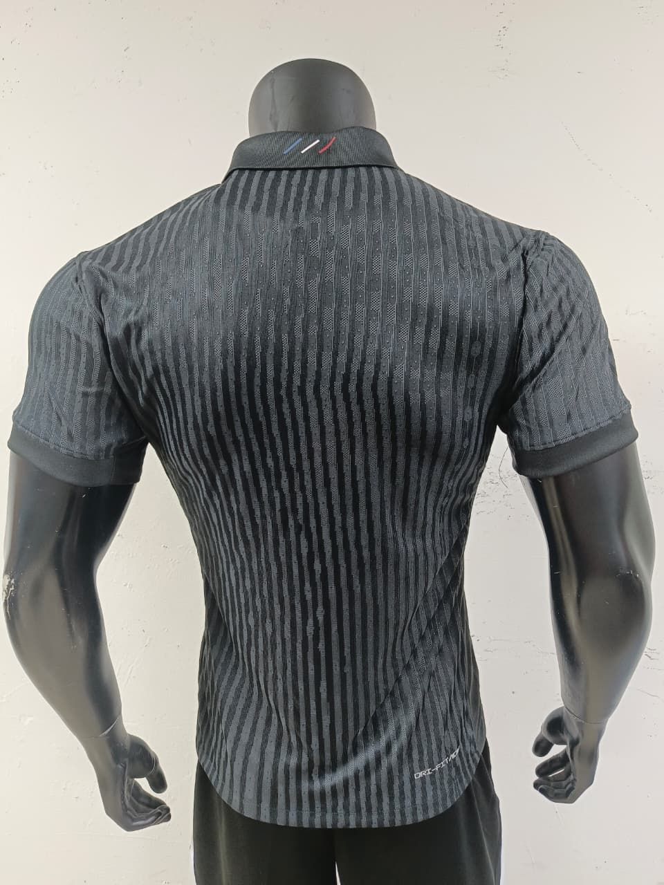 PSG 2025/26 Fourth Shirt (Black / Red)_1